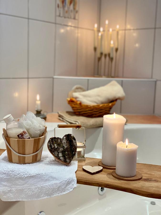Private Spa Mit Sauna Und Whirlpool シュロツベルク エクステリア 写真
